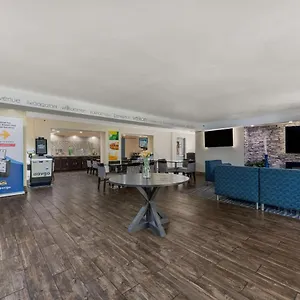 2* Hotel Quality & Airport