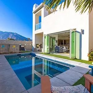 Gateway Luxury Style With A Private Pool Villa Palm Springs