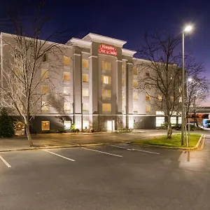 Hotel Hampton & Charlotte-airport, Charlotte