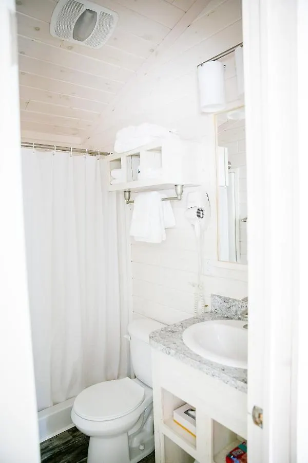 Hébergement de vacances Waterfront Two Bedroom 17 On The #Lake At Long Cove Resort Charlotte
