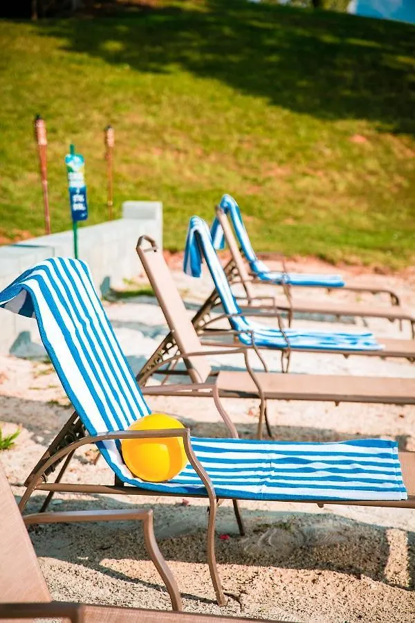 Waterfront Two Bedroom 17 On The #Lake At Long Cove Resort Charlotte Hébergement de vacances